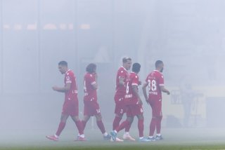 Les joueurs du FC Sion peinent à y voir clair à la Tuilière, au sens propre comme au sens figuré